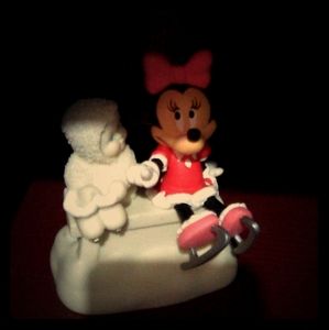 MINNIE MOUSE DISNEY SNOWBABIES DEPT 56